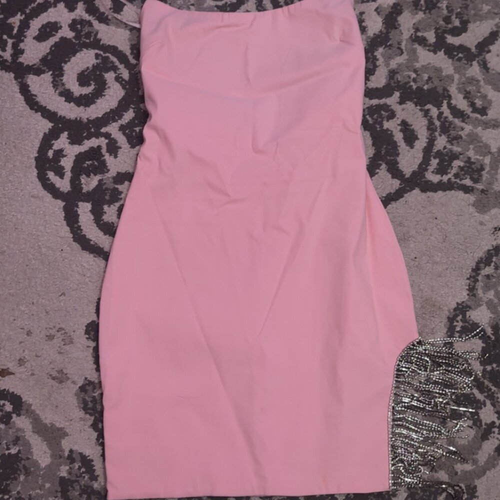 pink dress